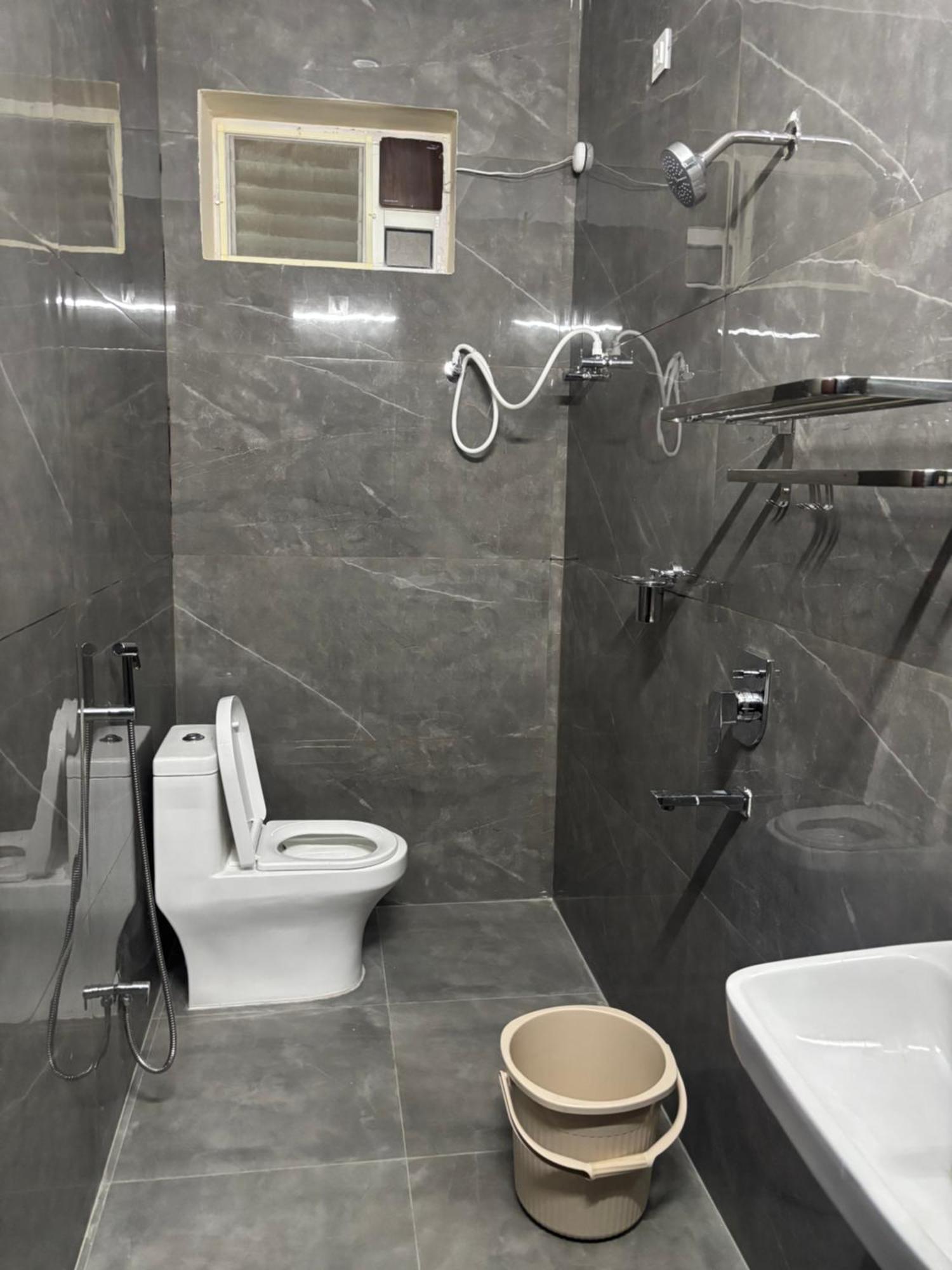 Nest Inn Homestay Tirupati Zewnętrze zdjęcie