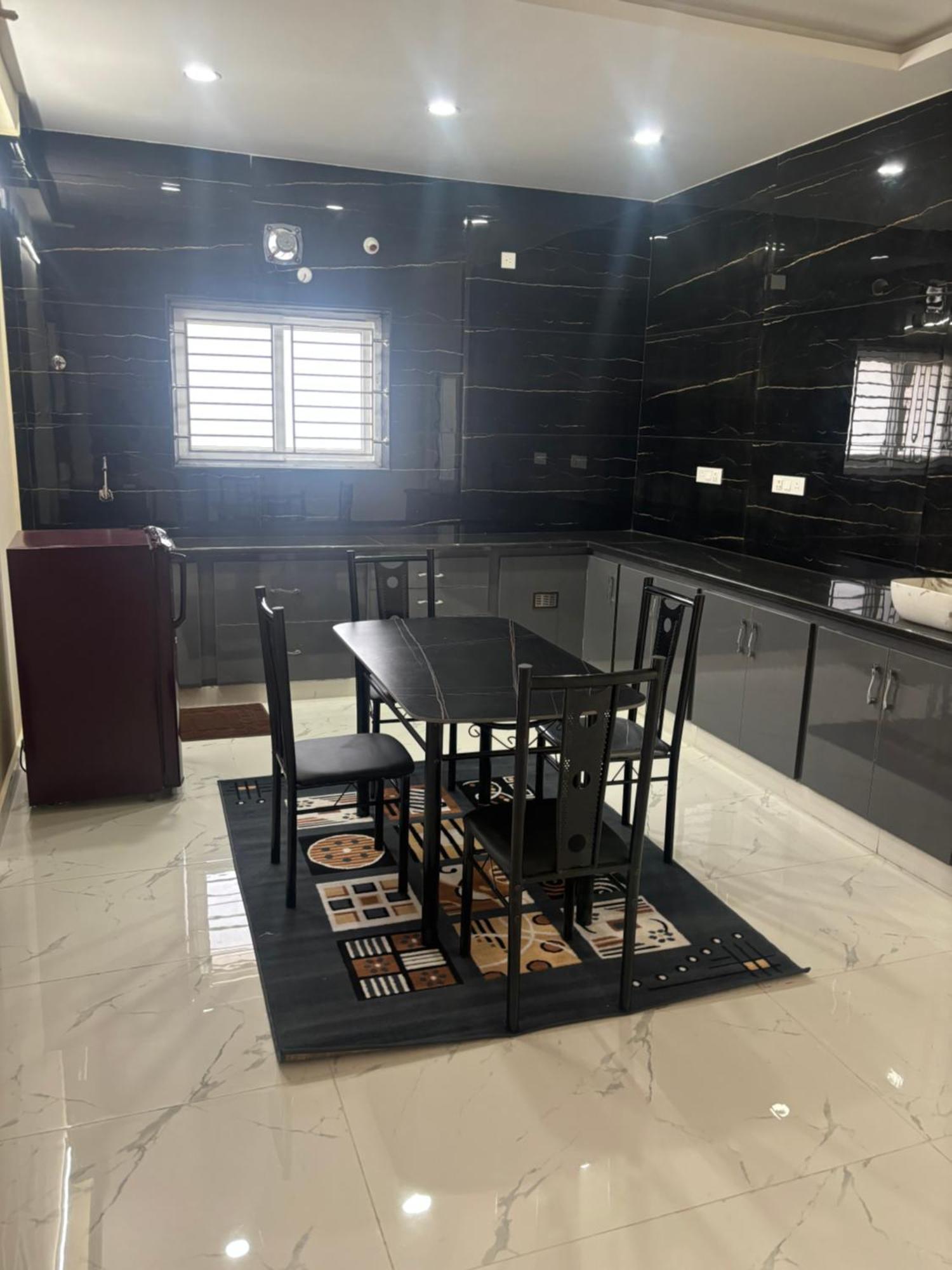 Nest Inn Homestay Tirupati Zewnętrze zdjęcie