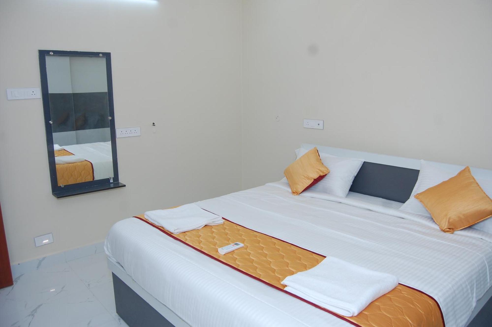 Nest Inn Homestay Tirupati Zewnętrze zdjęcie