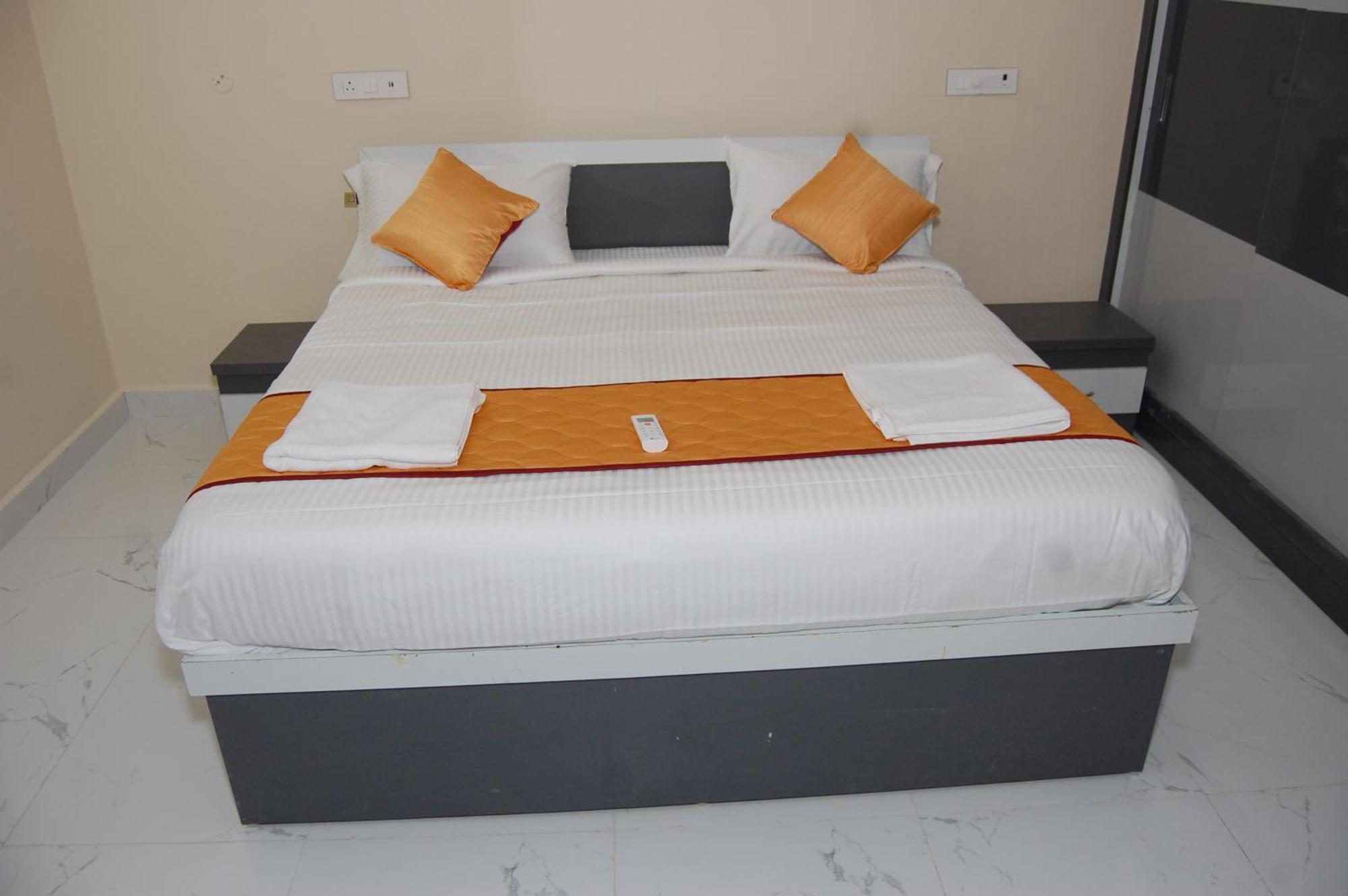 Nest Inn Homestay Tirupati Zewnętrze zdjęcie